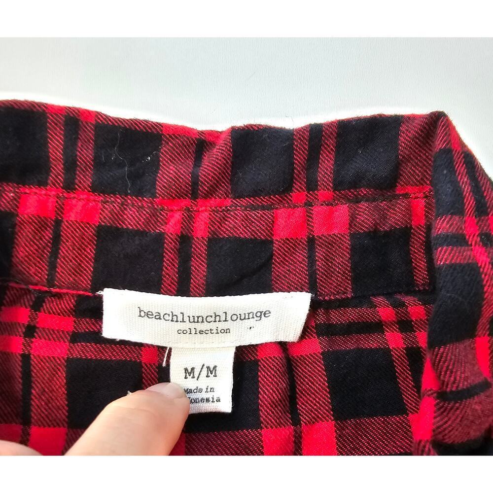 Buffalo plaid red black lightweight button up flannel sz M girly flared sleeve - Picture 4 of 7